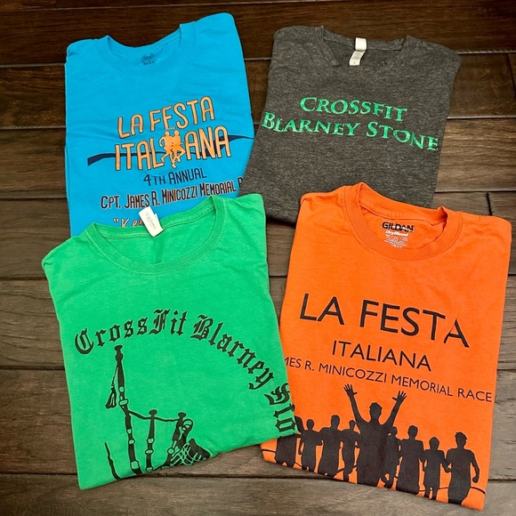 Other - •BUNDLE OF 4• Size Medium Crewneck T-shirts